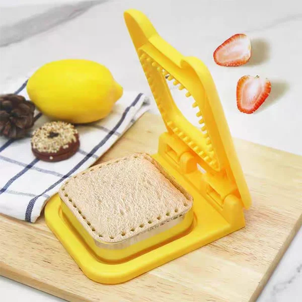 Christmas Sale - Sandwich Molds Cutter and Sealer