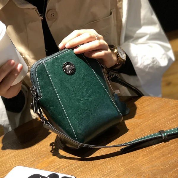 Women's soft leather mobile phone bag messenger bag